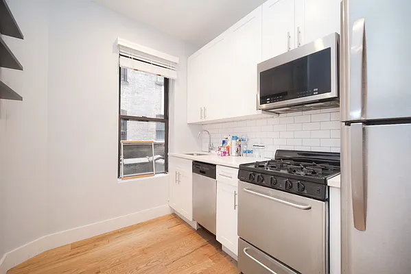 Rented by Living New York | media 25