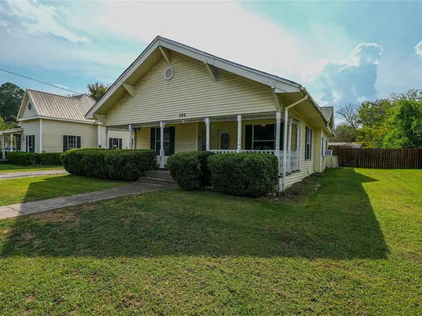 206 Frisco St, Cumby, TX 75433