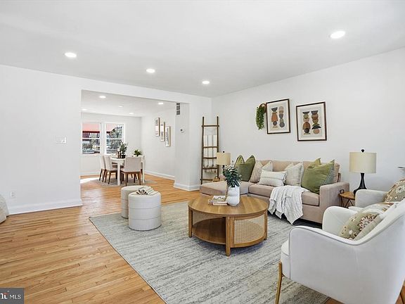 3rd image of 5819 Leith Walk