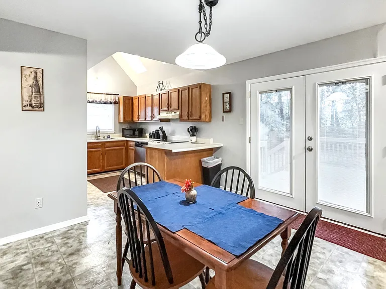 9703 Country Way Rd — Photo 5