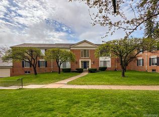 29676 Middlebelt Rd UNIT 2202, Farmington, MI 48334