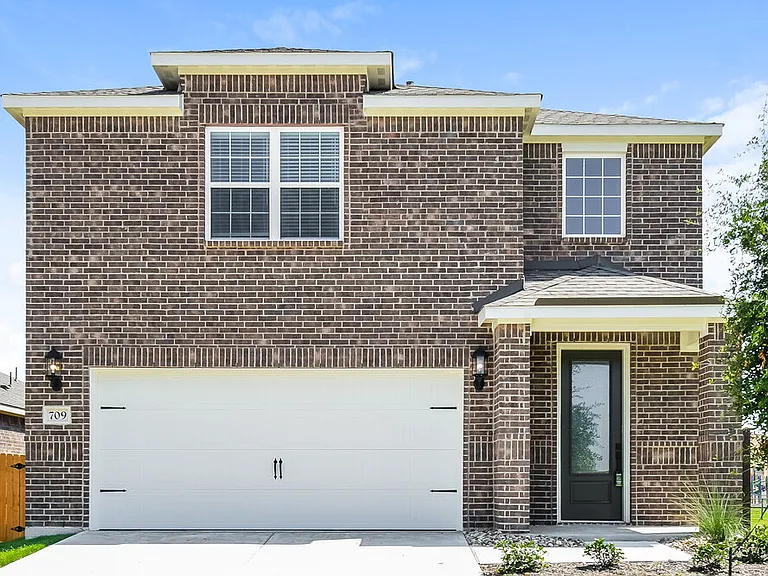 709 Princeton Hts — Photo 1