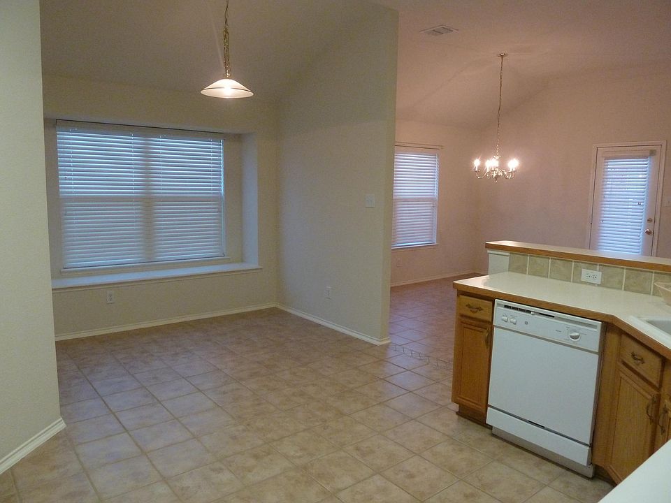 1st image of 1039 Twin Brooks Dr