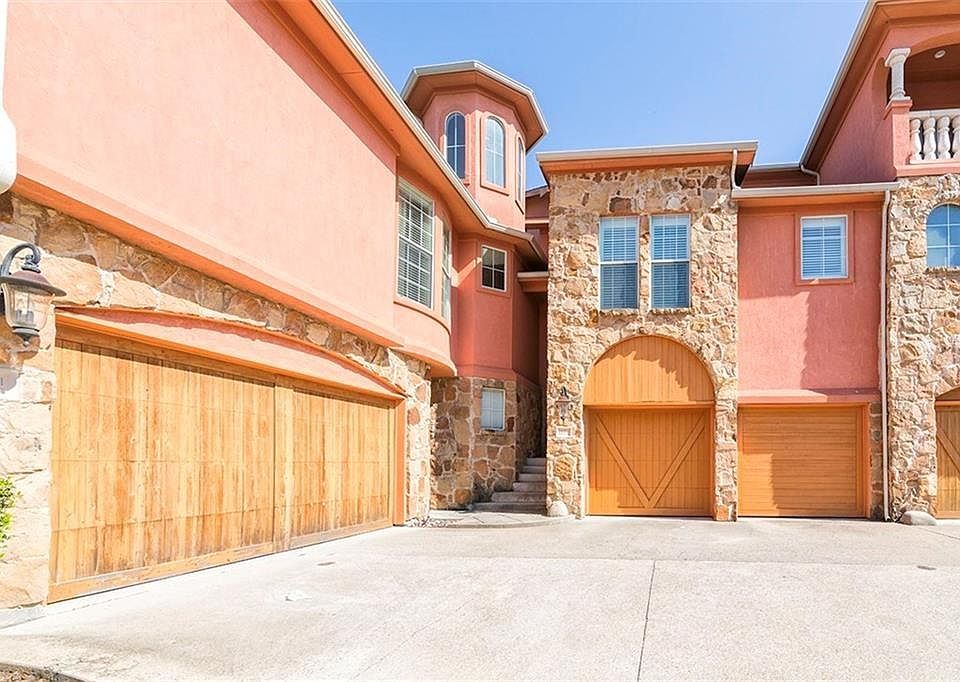 1st image of 2625 Villa Di Lago Dr #2