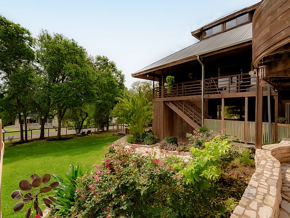2nd image of 2702 De Soto Dr