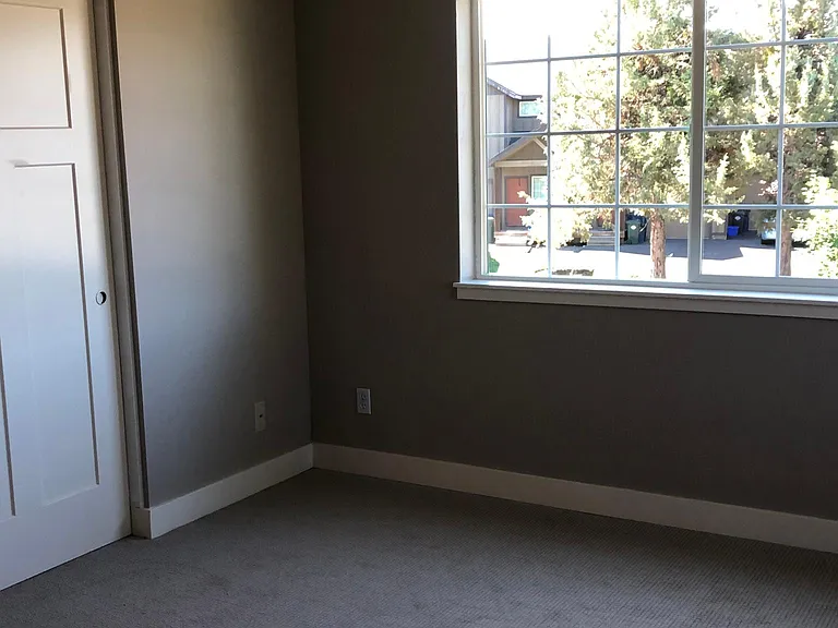 63162 NE Eastview Dr — Photo 16