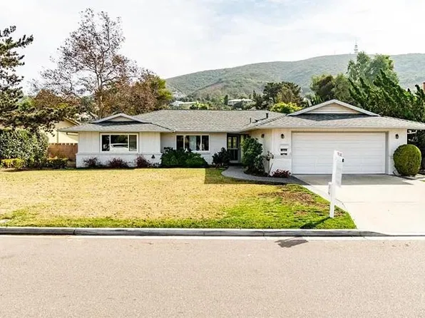 1502 San Pablo Dr, San Marcos, CA 92078