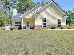 142 Laura Ln, Commerce, GA 30529