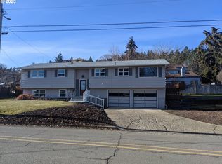 402 Sunset Dr, La Grande, OR 97850