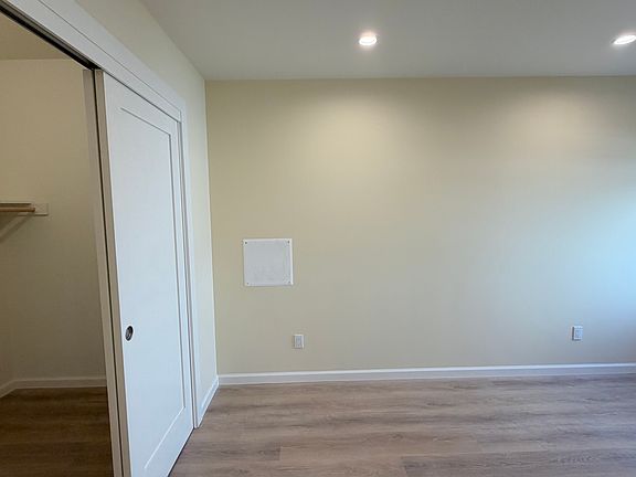 5th image of 151 Ralston St #A