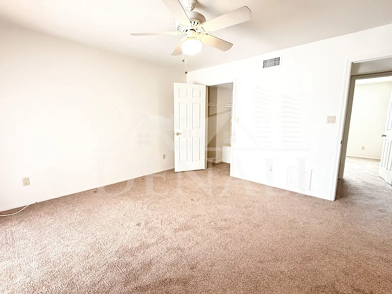 15076 N Escondido Dr #A — Photo 9