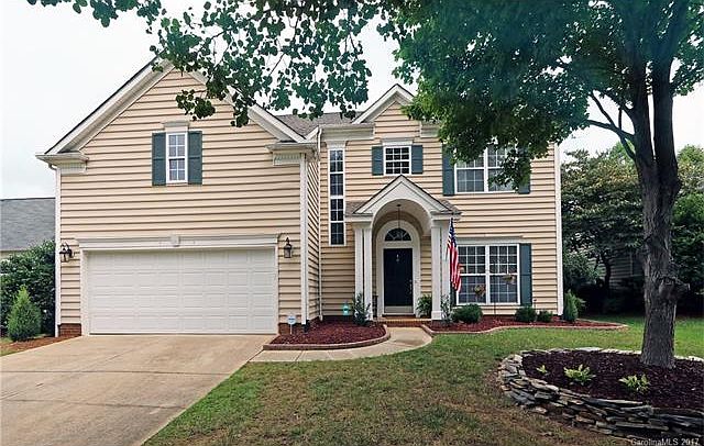 1st image of 13810 Queenswater Ln