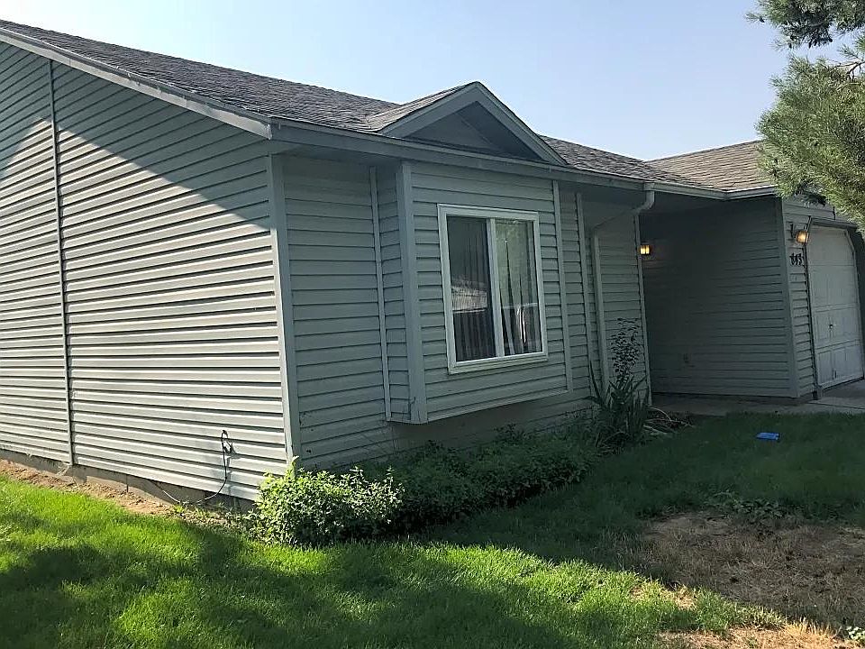 1st image of 815 Comstock Cir #815