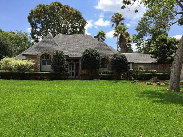 1st image of 225 Dewberry Dr