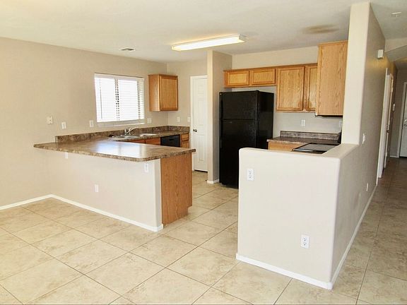 5th image of 16003 W Sierra St