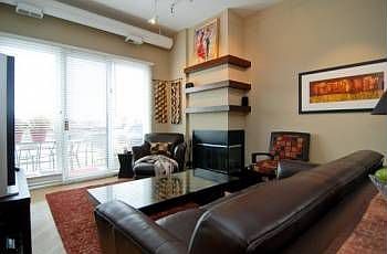 2nd image of 2533 N Ashland Ave