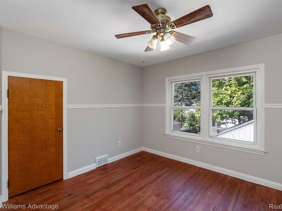 410 Catalpa Dr, photo 24