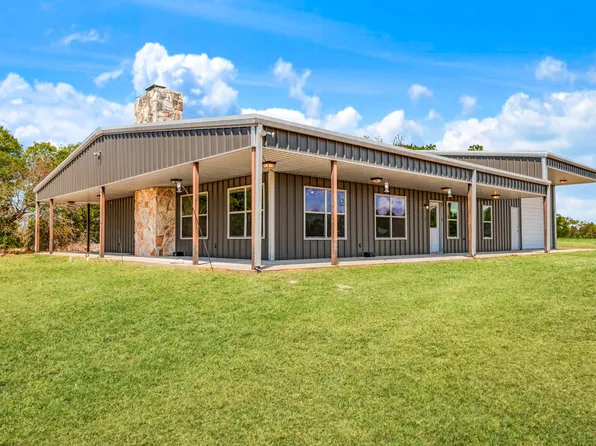 2078 Farm Road 2122, Roxton, TX 75477