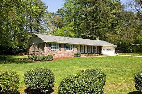 Large, level yard. Sunny & bright! A Gardener's Dream!