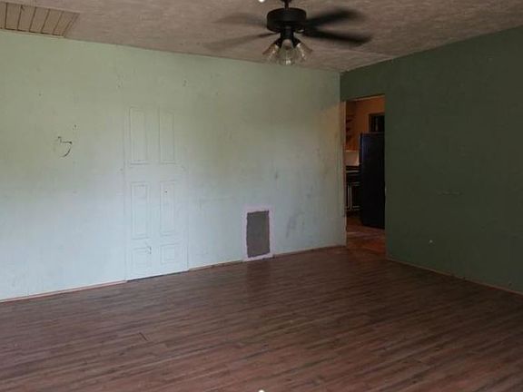 5th image of 154 Cassady St