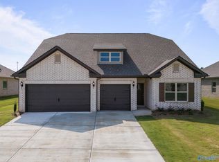 425 Ledgeway Dr, Harvest, AL 35749