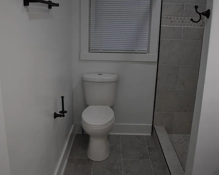 2406 N Talbott St — Photo 21