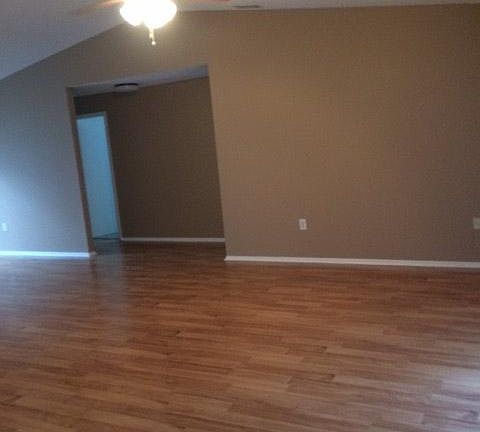 LIVING/DINING