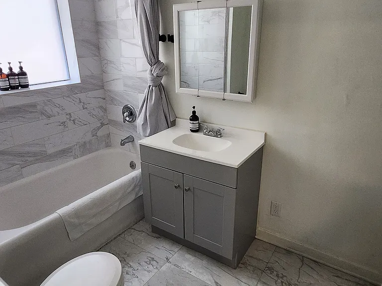 1009 N 1st St #2 — Photo 18
