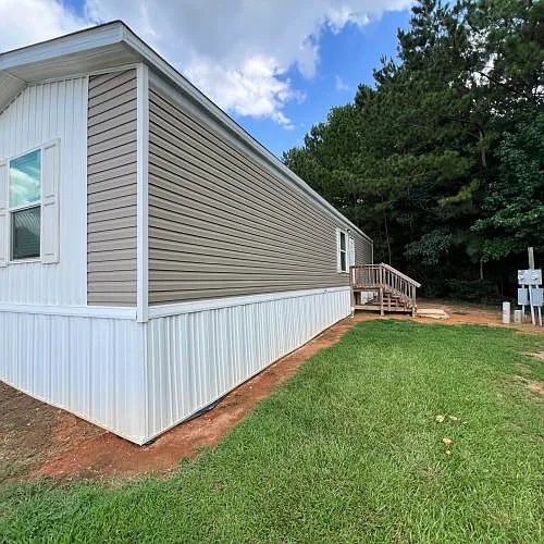 172 Teasley Ln — Photo 5