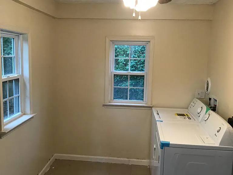 102 W Oates Ave — Photo 15