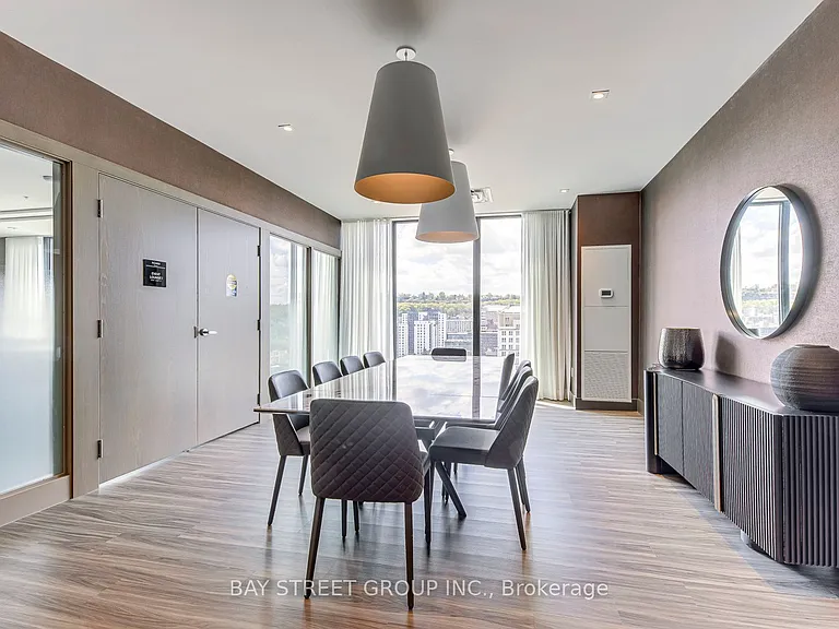 75 James St S #1504 — Photo 35