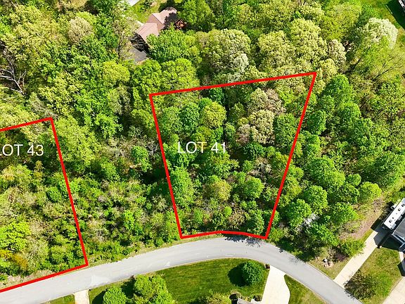 4th image of 284 Holland View Dr
