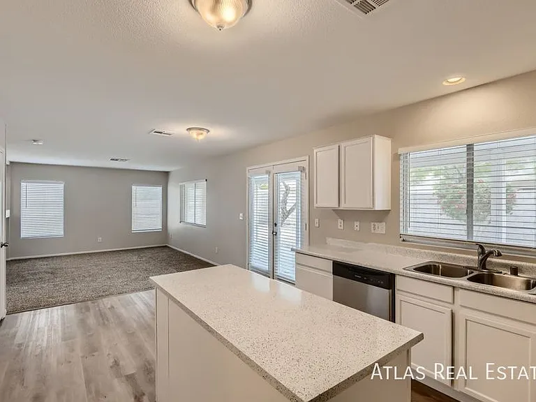 4312 Crimson Tide Ave — Photo 9