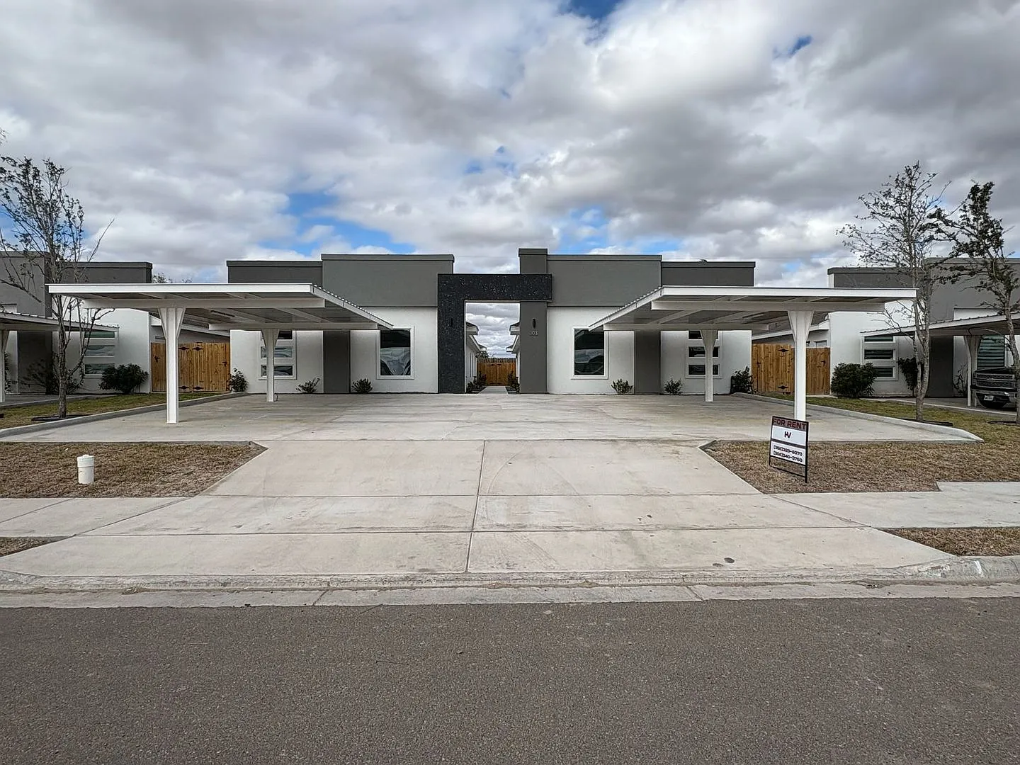 116 DiamondHead — Photo 2