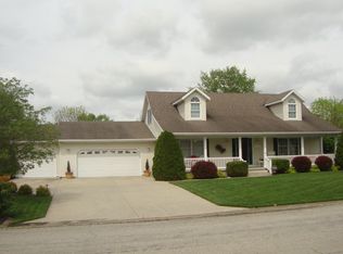 1001 N Main St, Effingham, IL 62401