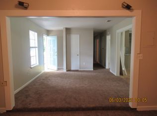 1812 Riverside Dr, Gautier, MS 39553