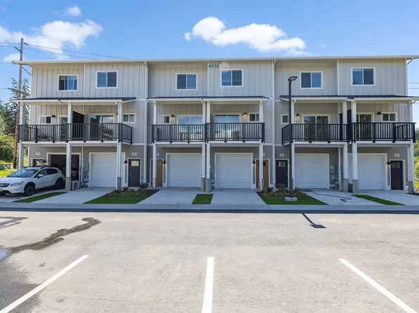 Modern Luxury Awaits at 4030 Dewey Road Brand New 2-Bedroom Townhomes with Private Garages!, 4030 Dewey Rd #104, Bellingham, WA 98226