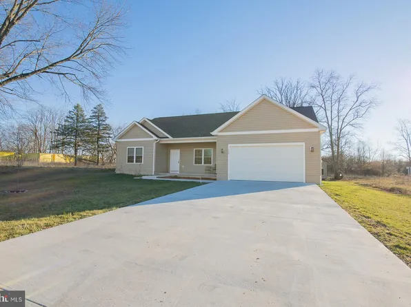 2084 Charles Town Rd, Martinsburg, WV 25405