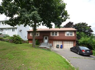 56 Oliver St, Bridgeport, CT 06606