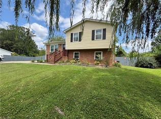 614 White Pines Country Club Rd, Mount Airy, NC 27030