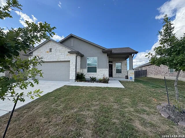 4 bed, 2.0 bath, 1847 sqft, $1,995 — Photo 2
