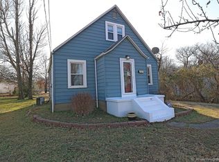 1917 Bloomfield Rd, Cape Girardeau, MO 63703