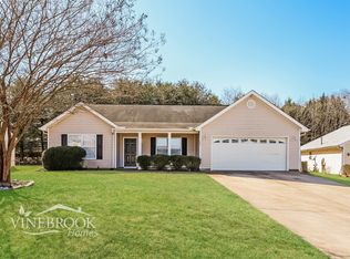 907 Courtney Place Dr, Inman, SC 29349