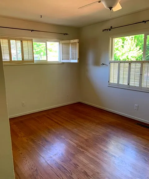 1393 Grove Way — Photo 2