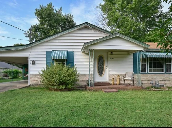 1105 Oak Grove Ave, Mena, AR 71953