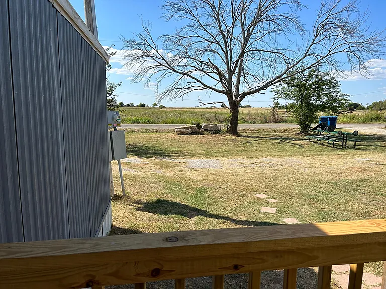538 Sexton Rd — Photo 2
