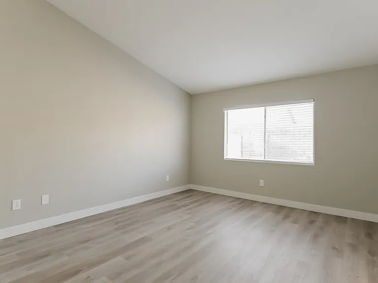 1212 Autumn Ridge Cir — Photo 8