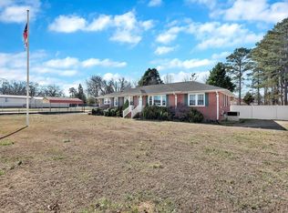 105 W Church St, Iva, SC 29655