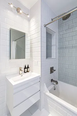 Rented by WIRE International Realty | media 16