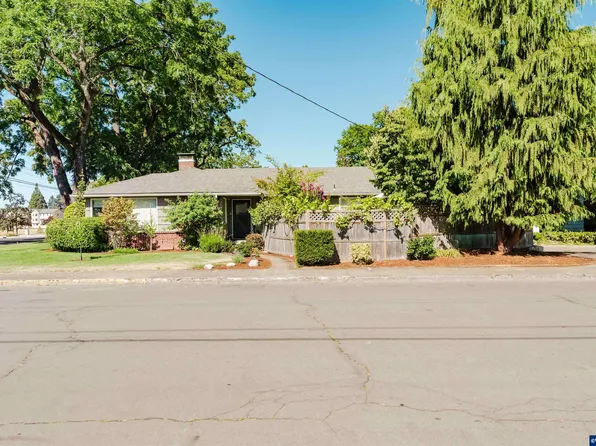 1029 Evergreen Ave NE, Salem, OR 97301